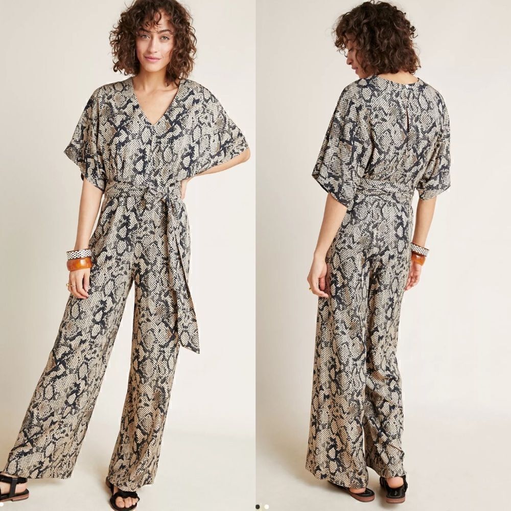 Anthropologie | Seen Worn Kept Snake-Printed Jumpsuit
NEW Size 4